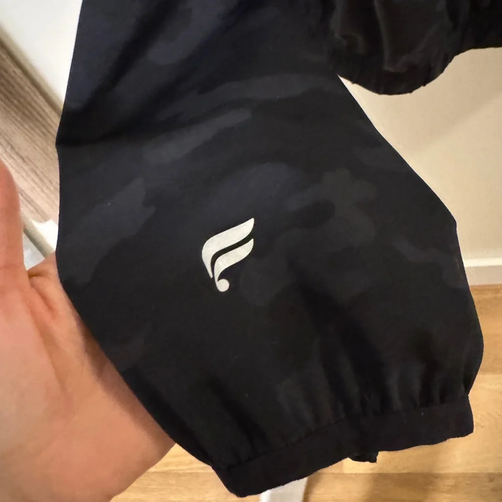 Fabletics One Jacket - Picture 4 of 6